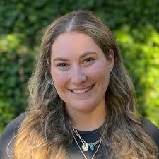 Irene Dalton's Instagram, Twitter & Facebook