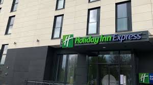 The front desk is open 24 hours and laundry service is available. Fulda Holiday Inn Express Eroffnet In Corona Zeiten Ein Rundgang Fulda