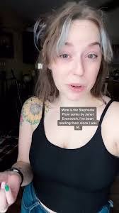 Ashley Scheck's Instagram, Twitter & Facebook