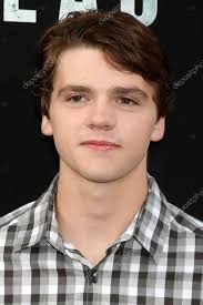 I have so many incredible memories from filming the kissing actor joel courtney attends the premiere of orchard and fine brothers entertainment's 'f. Stockfotos Dzhoel Kortni Bilder Stockfotografie Dzhoel Kortni Lizenzfreie Fotos Depositphotos