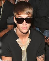 Bieber S Back 19 Year Old Pop Star Justin Bieber In Sunglasses At The Y 3 Fashion Week Event On Sun Nyc Fashion Week Justin Bieber Style Boys Haircut Styles