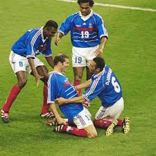 Zinedine zidane of the france 98 team in action. Fifa World Cup 1998 Fifa Com