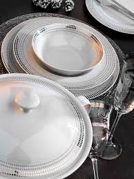 Kutahya Iris 87 Parca Yuvarlak Yemek Takimi 572820 Yemek Takimi Yemek Takimlari Yemek