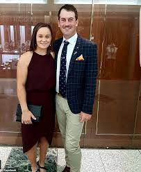 Ashleigh barty is an australian professional tennis player and former cricketer. Ash Barty Praised For Classy French Open Tribute As Boyfriend Sends His Love Daily Mail Online