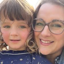 Claire Du Preez (@ClaireETurner)