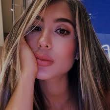 Carla Muñoz (@carlamv03)