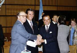 Carlos saúl menem es un abogado y político argentino y peronista. Argentina S Ex President Appears To Be Cursed Atlas Obscura