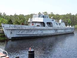 Unbelievable This Is The Actual Boat I Spent A Summer Training Cruise On In The Great Lakes In 1987 Ian Was My Cruisemate Boat Boats For Sale Classic Boats