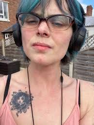 Karyn Payne's Instagram, Twitter & Facebook