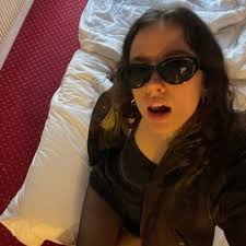 Olivia Avery (@Oliviaaveryy)