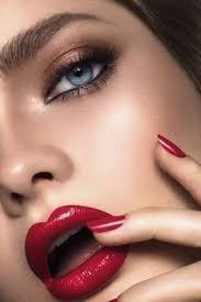 Tumblr Is A Place To Express Yourself Discover Yourself And Bond Over The Stuff You Love It S Where Your In Hot Lipstick Beautiful Lipstick Perfect Red Lips