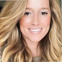 Kendra Wolf's Instagram, Twitter & Facebook