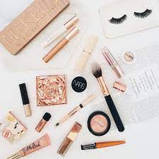 Makeup Flatlay Beauty Flatlay Pretty Flatlay Maquiagem Flatlaymaquiagem Makeup Flatlays Fotografia De Produtos Fotografia