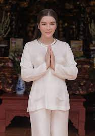 Gian cuối cùng là khu dùng để tổ chức tiệc và đón khách. Co Gi Trong Biá»‡t Phá»§ Gia Trá»‹ Khá»§ng Rá»™ng 10 000m2 Cá»§a Ly Nha Ká»³