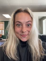 Meredith Eckard's Instagram, Twitter & Facebook