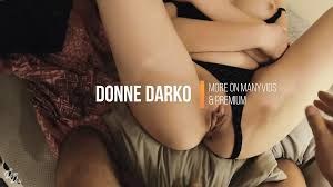 Fuerte orgasmo sincronizado del sexo anal - donne darko