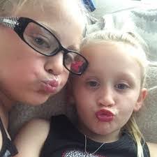 Isabella Sears's Instagram, Twitter & Facebook