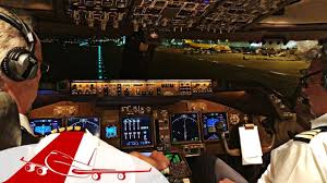 Boeing 747 Inside Cockpit Mtow Take Off Amsterdam Schiphol At Night Boeing 747 Cockpit Boeing