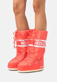 Poshmark makes shopping fun, affordable & easy! Moon Boot Snowboot Winterstiefel Coral Orange Zalando De