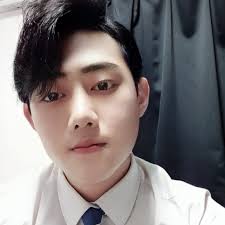 女房 (にょうぼう) : 마누라, 아내 일본어로 뇨-보- 가 한국어의 여보와 같다니, 신기하다고 생각이 듭니다 어원은 일본 쪽은 꽤  뿌리깊은 역사가 있는데 한국 국립국어원에선 여보의 어원을 딱히 설명해내지 못하고 있어서 혹시나 일본어의 영향을