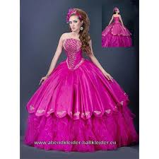 Die folgenden beispiele werden ihnen beweisen, dass das hochzeitskleid in rosa eine wunderbare alternative zum weißen brautkleid ist. 150 Abendkleider In Pink 2021 Aktuellen Designs Ideen Kleider Abendkleid Ballkleid