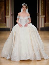 Rockabilly hochzeitskleid mit 3 4 arm schwingendes tupfenkleid kuss die braut brautmode www.kuessdiebraut.de. Ziad Nakad Couture Brautkleid F W 2016 2017 Kleider Hochzeit Hochzeitskleid Kleid Hochzeit