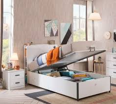 Von der größe her ist dies die optimale liegefläche und spielwiese für familien, bei denen die kinder öfters mal ins bett mitkommen. Stauraumbett Kinderbett 100x200 Mit Stauraum Jugendbett Bett Mit Facher Weiss Ebay