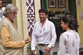 Review: In 'Piku,' Amitabh Bachchan Plays a Dad to Deepika Padukone - The  New York Times