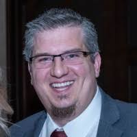 Andy Gifford's Instagram, Twitter & Facebook