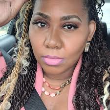 I wanna do an 8 week comedy camp for kids this summer.