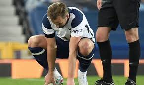 See traveler reviews, candid photos, and great deals for kanes what food & drink options are available at kanes wedding & conference venue? Harry Kane Injury Tottenham Talisman Hobbles Off After Rolling Ankle In Everton Draw Football Sport Toysmatrix