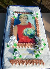 Fourth year anniversary was an event in dead by daylight that took place between 23 june and 14 july 2020. The World Lost An Angel Crowds Lay Tributes To Diana At Kensington Palace On 20th Anniversary Of Her Death Mirror Online