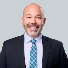 Chelsea Thom's Instagram, Twitter & Facebook