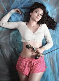 Pregnant Kajal Aggarwal makes a public appearance with her baby bump; viral  video