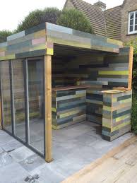 The home garden corner bar has an open front and side with access from the side. Pallet Garden House Garden Bar Garden Bar Pallet Garden Garden