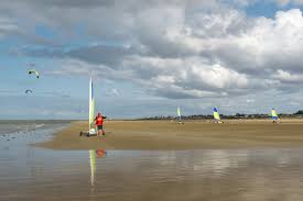The coastline is arranged in order to respect the environment. Meteo Asnelles 14960 Calvados Previsions Meteo Gratuite A 15 Jours La Chaine Meteo