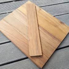 Harga diatas juga bisa buat patokan jika memang kamu memiliki rencana menggunakan lantai parket kayu dimana kayu jati masih mendominasi dan menjadi kayu favorit untuk lantai kayu. Jual Harga Lantai Parquet Kayu Jati 5 X 30 Cm Kota Bandung Central Parquet Tokopedia