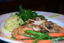 The pork and steak dishes are similarly developed with perfection in mind. Maui Dining Mama S Fish House
