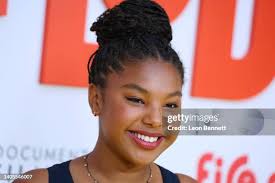 Jocelyne Chaput and Erin Casper attend the Los Angeles premiere of... News  Photo