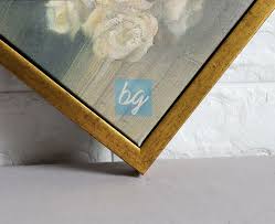 إطار لوحة كانفس خارجي باللون الذهبي برواز براويز Floating Frame من باري غاليري براويز صور إطار ذهبي برواز ذهبي Book Cover Art Frame