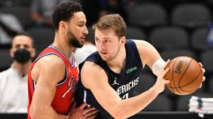 He played college basketball for the fresno state bulldogs. Twx8mtxy9zgk M