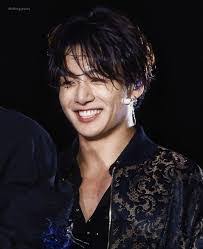 Jonie Thomas's Instagram, Twitter & Facebook