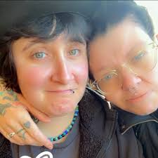 Limping gray cat: ideas or live trap recommendations?