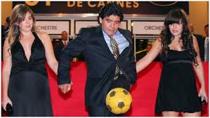 She married football superstar sergio aguero, and the couple was going well with their relationship. Diego Maradona S Family Kids 5 Fast Facts Heavy Com