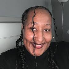 God forbid a man catches a vibe 🕺😎