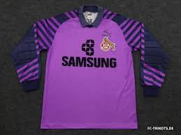 Erhältlich sind diese in unterschiedlichen farben und größen. 1 Fc Koln 1988 89 Torwarttrikot