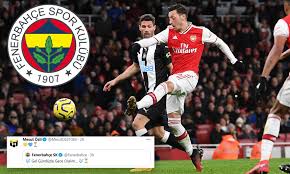 Mesut özil'in aldığı yüksek bütçeli tekliflere rağmen ilıcalı'nın uğraşları, deneyimli orta sahayı fenerbahçeli yaptı. Mesut Ozil All But Confirms Fenerbache Move As He Posts Hourglass Emoji In Response To Club S Tweet Daily Mail Online
