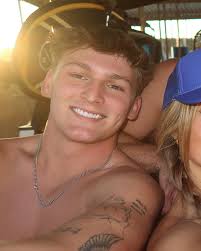 Zach Eveleth (@zach_eveleth) · Instagram 照片和视频