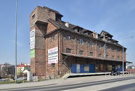 Numer 1 w polsce w opiece nad dziećmi. File Jaslo Spichlerz Hb10 Jpg Wikimedia Commons