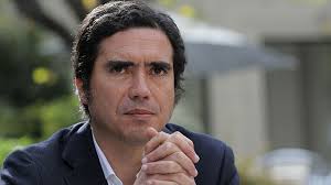 Ministro Briones: "Desdramatizaría el debate constitucional (...) países  que admiramos tienen cambios cada 40 ó 50 años"